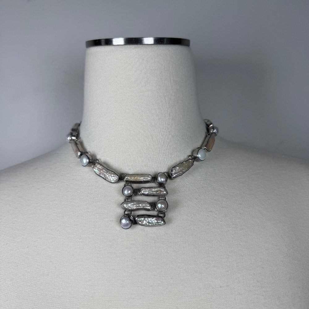 Elegant Silver and Gray Necklace